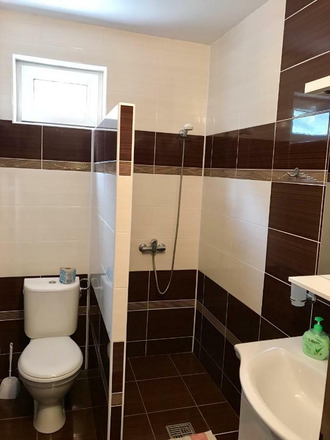 Restaurace Penzion Pod Sumarnikem Tvarozna Lhota Kültér fotó